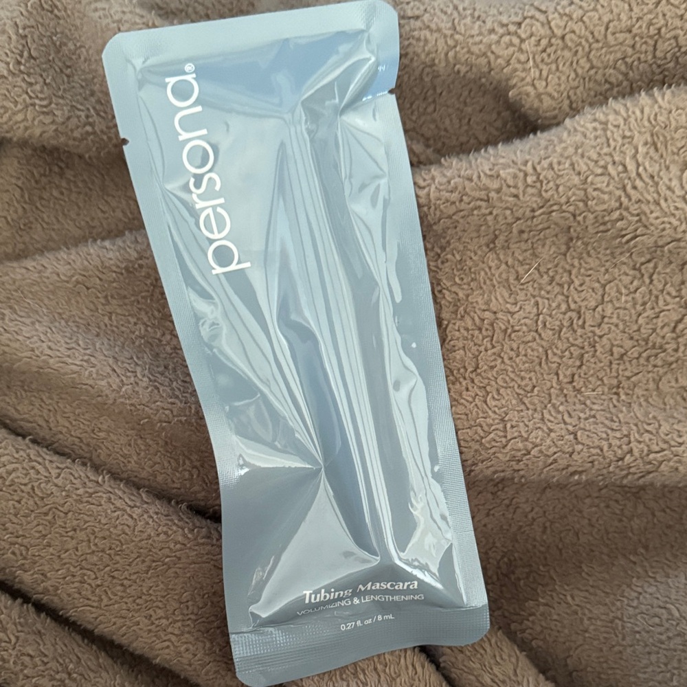 *NWT* Persona Tubing Mascara